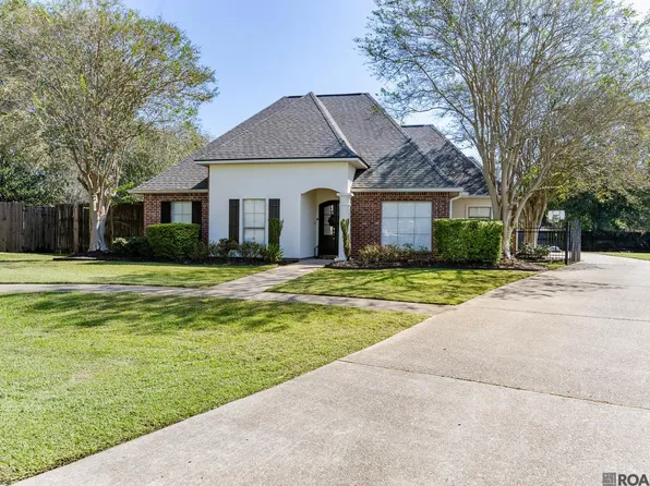 7566 Colonial Dr, Denham Springs, LA 70726