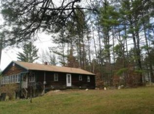 7076 Oak Hill Rd, Loudon, NH 03307