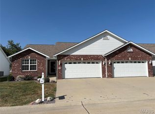 304 Elizabeth Dr, Litchfield, IL 62056