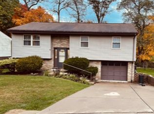 113 Louis Dr, Mc Kees Rocks, PA 15136