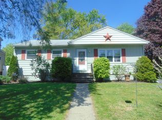 3 Mayfair Rd, Wynantskill, NY 12198