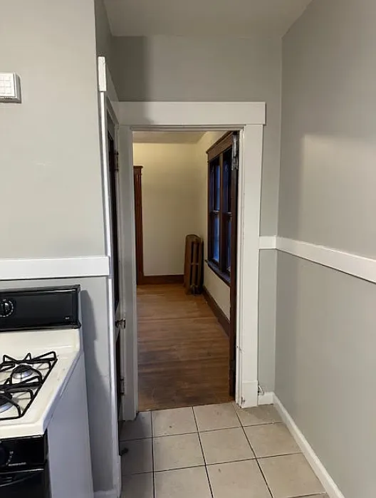 24 Grandview Ave #3