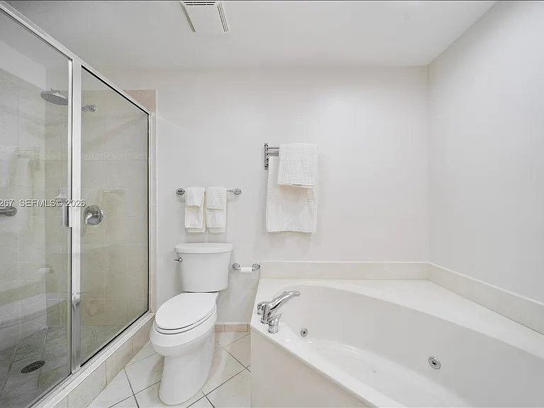 9021 SW 94th St #310 — Photo 22