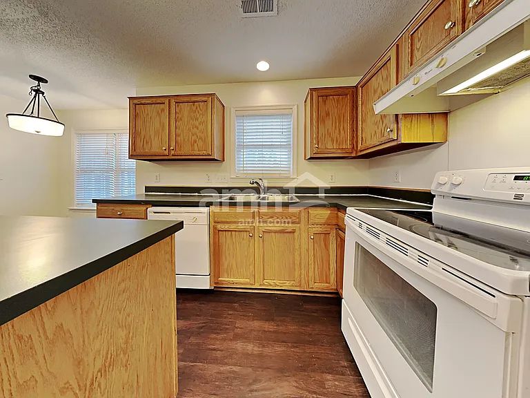 3658 Canopy Oak Ct — Photo 3