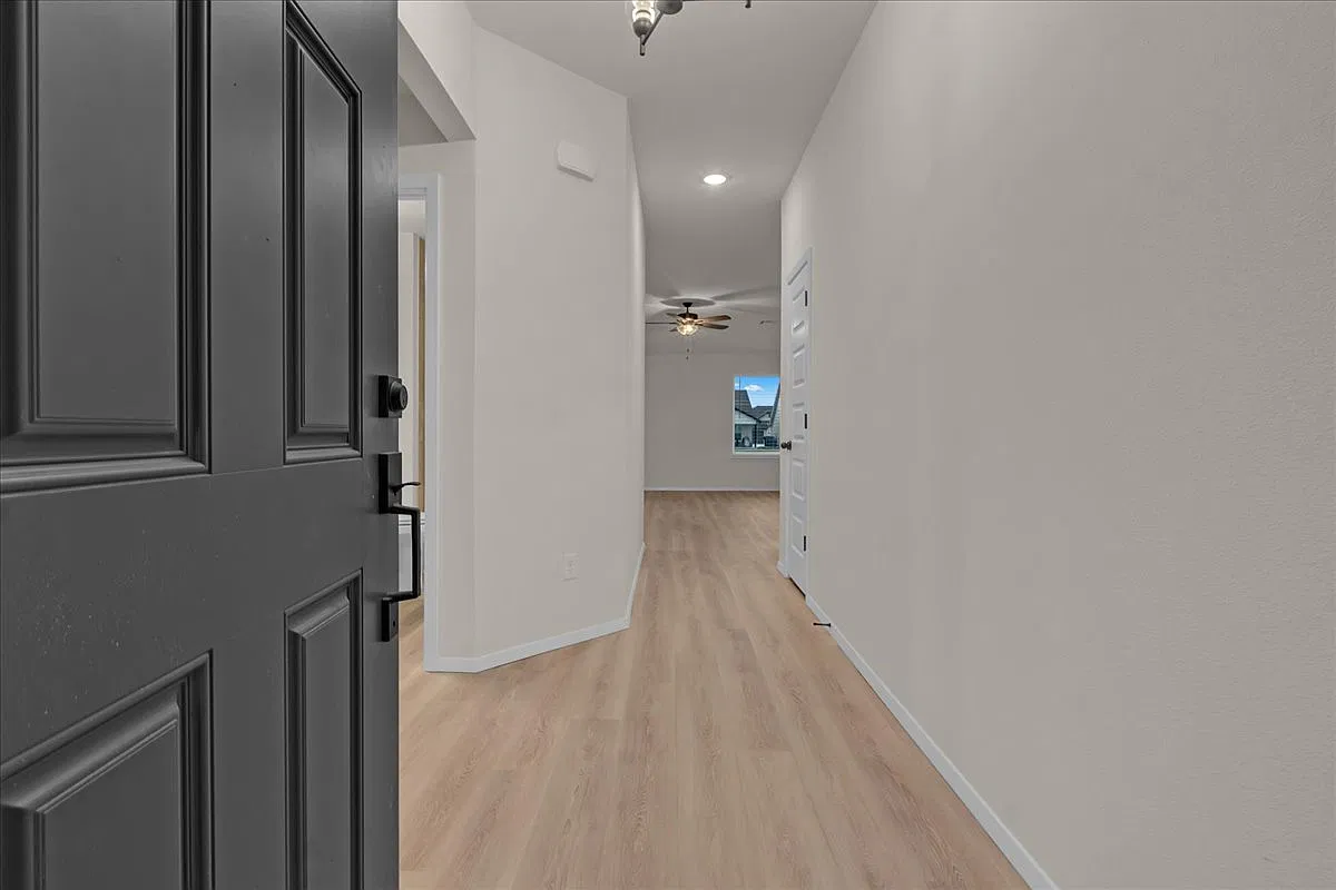 3 bed, 1535 sqft, $2,250 — Photo 2