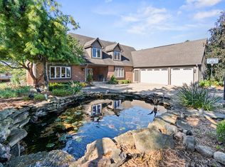 25840 N Graclyn Ct, Barrington, IL 60010