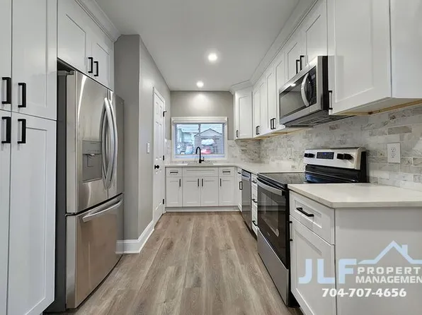 96 1/2 Elm St, Cramerton, NC 28032