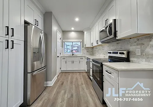 96 1/2 Elm St Photo 1