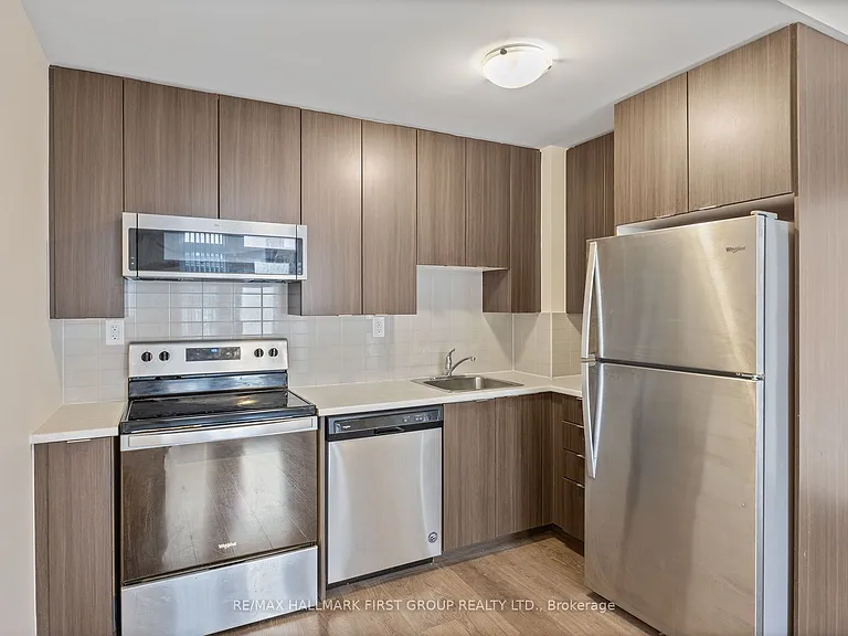 60 Orchid Place Dr #8 — Photo 10