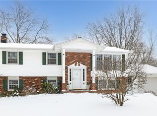 9 S Hill Cir, Rochester, NY 14606