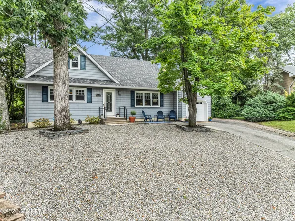 825 Knight Street, Toms River, NJ 08753
