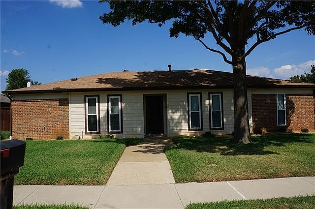 1st image of 1307 Starling Ln
