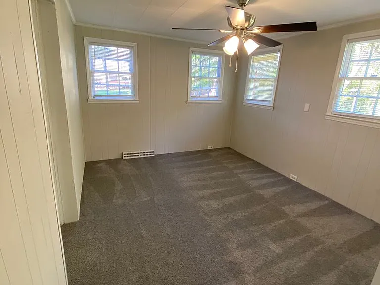 1209 Desoto Ave — Photo 15