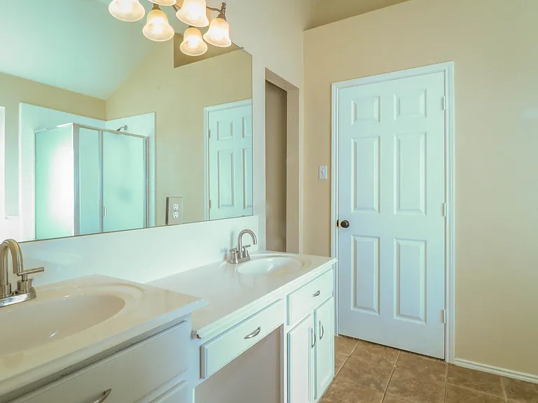 1507 Nightingale Ln — Photo 12