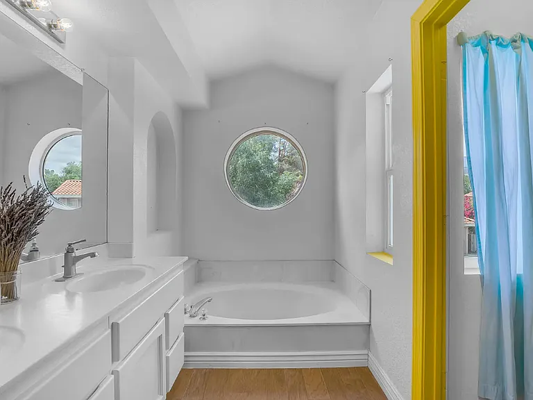 3932 W Rene Dr — Photo 10