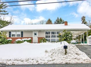 469 Pleasantview Rd, New Cumberland, PA 17070