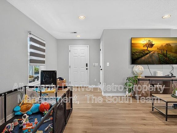4th image of 9727 Marmot Ridge Cir