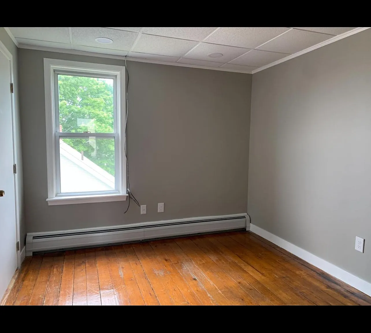3 bed, 1000 sqft, $2,000 — Photo 3