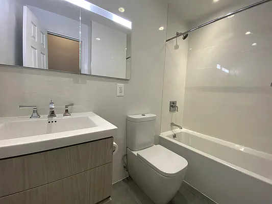 Rented by AZ REALTY NYC LLC | media 27