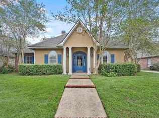 5931 Willow Glen Dr, Baton Rouge, LA 70809