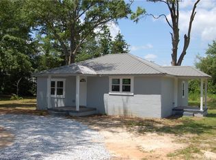 20 Sanders St, Honea Path, SC 29654