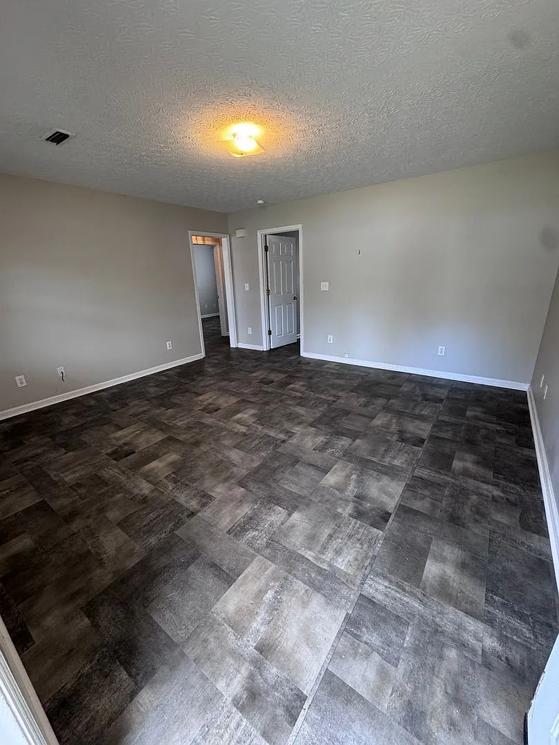 203 B Tarver Street — Photo 4