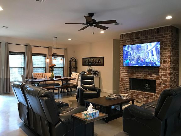 3rd image of 510 Winged Foot Dr