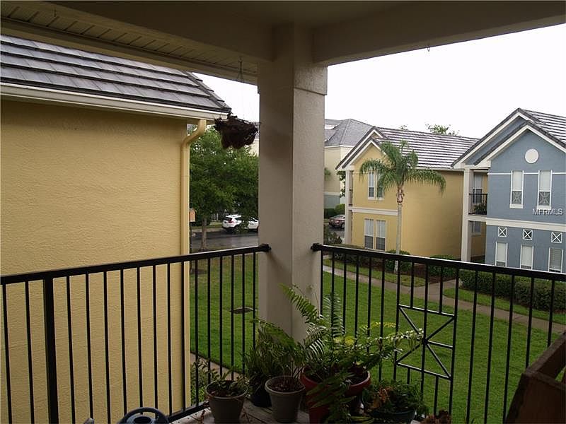 1st image of 4006 Palmetto Palm Ct