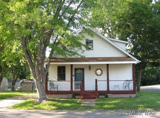224 Mill St, Smithton, IL 62285