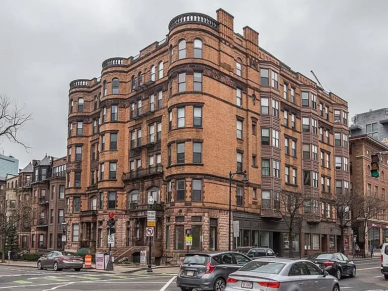 362 Commonwealth Ave #2J — Photo 6