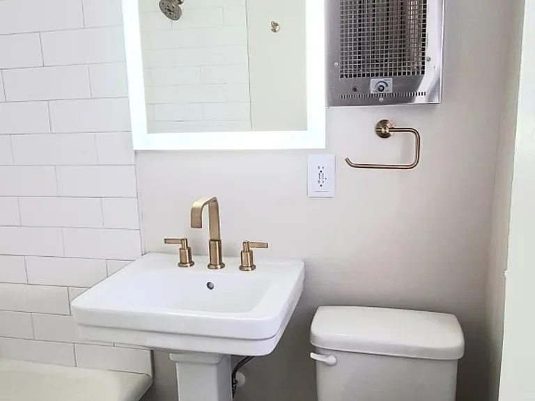 Bigelow Chapman Apartments — Photo 17