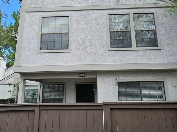 9060 Candlestick Ln, Cypress, CA 90630