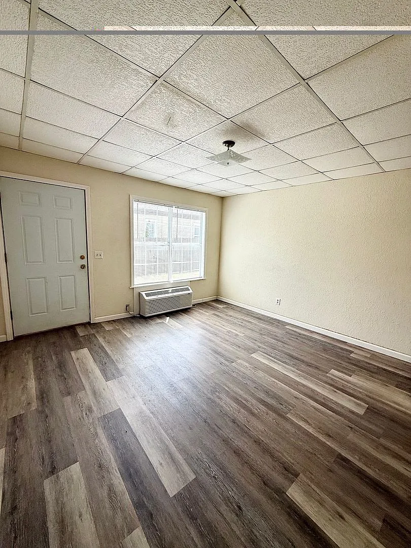 603 South Evans Avenue — Photo 2