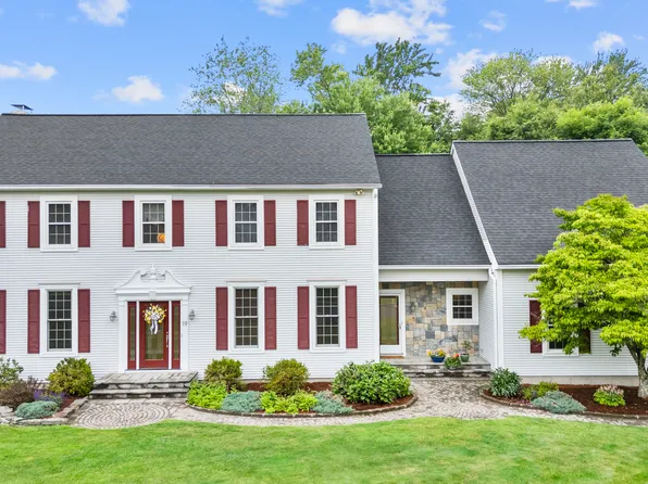 19 Sea Island, Glastonbury, CT 06033