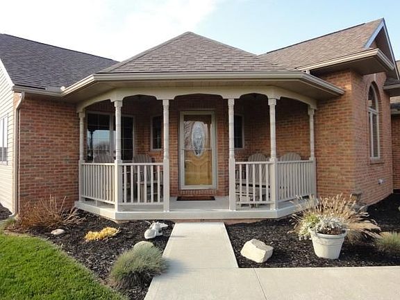 2nd image of 301 Gregory Dr