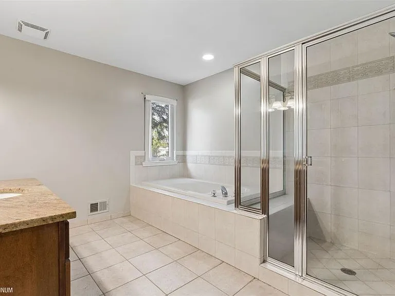 53630 Deerfield Ln — Photo 7