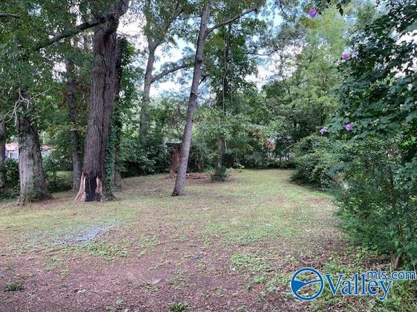 409 Ponroy St, Scottsboro, AL 35768
