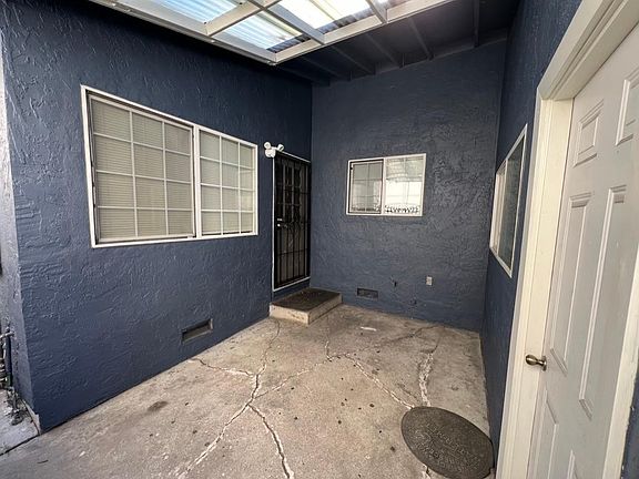 2nd image of 149 Redwood Ave