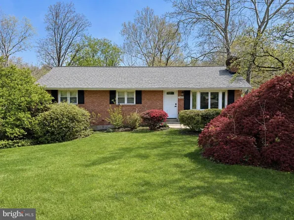 7409 Lake Dr, Manassas, VA 20111