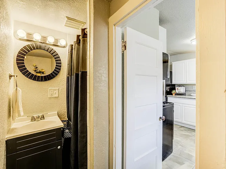 542 W Boulder St — Photo 18