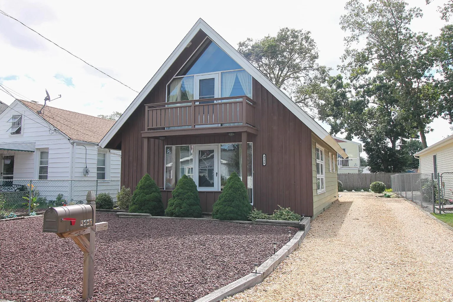 3126 Hiawatha Ave photo 1