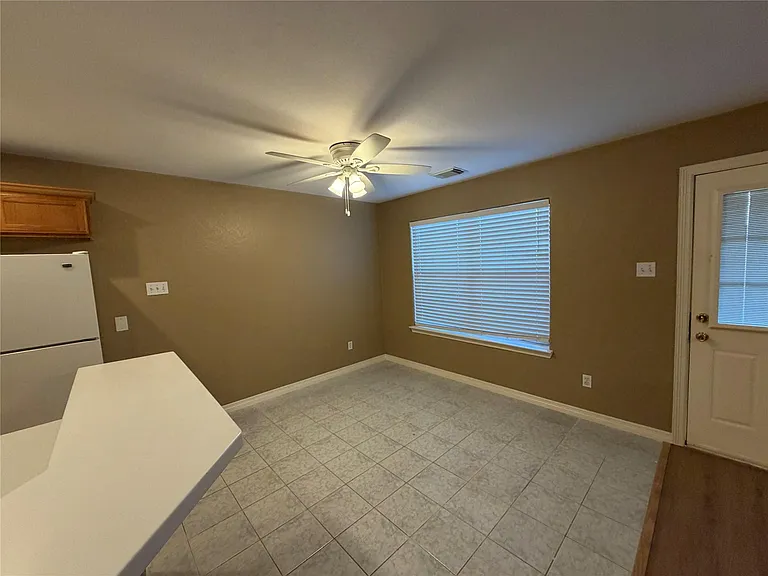 9110 Prairie Trails Dr — Photo 28