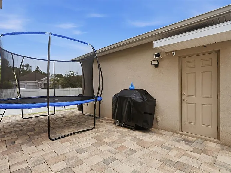 11007 Sycamore Woods Dr — Photo 44