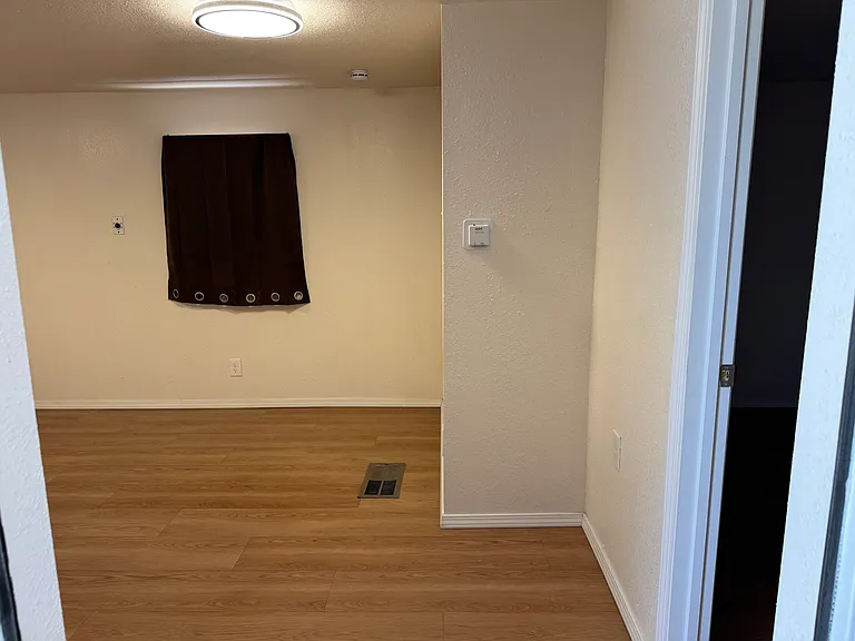 6725 Acoma Rd SE #17 — Photo 4