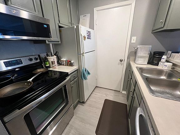 5th image of 1810 N Garrett Ave APT 204
