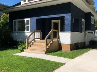 2009 Olive St, Cedar Falls, IA 50613