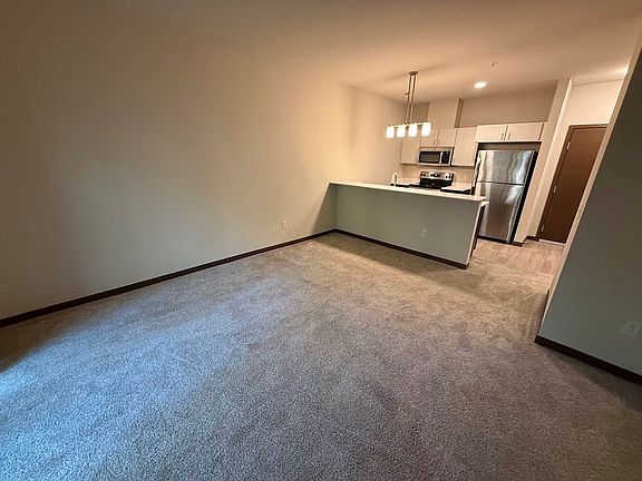 5th image of 5414 Mineral Point Rd #214