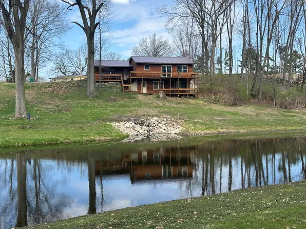 67747 Thunderbird Dr, Sturgis, MI 49091