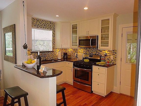 3rd image of 1403 Hillside Ave #B