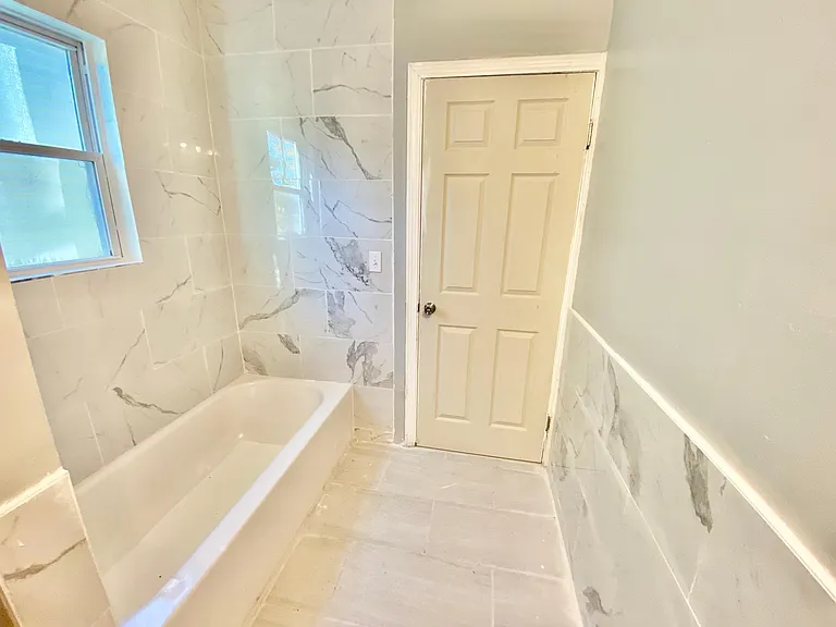 16 Woodbine St #2 — Photo 5